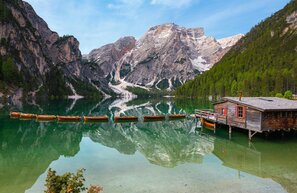 Pragser Wildsee, Carretera de los Grandes Dolomitas | © Pragser Wildsee, Foto: Pixabay, TheWonderOfLife