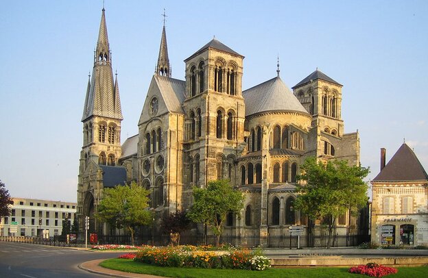 La colegiata de Notre-Dame-en-Vaux de Châlons-en-Champagne  | © La colegiata de Notre-Dame-en-Vaux de Châlons-en-Champagne ©Thbz, Public domain, via Wikimedia Commons