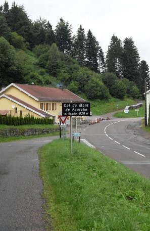 Mont de Fourche - France  | © Mont de Fourche - France ©Rauenstein, CC BY-SA 3.0, via Wikimedia Commons