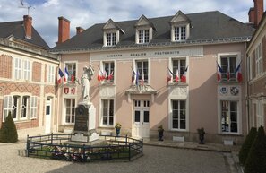 Hautvillers - Francia | © Hautvillers - Francia ©Jrgoodrich, CC BY-SA 3.0, via Wikimedia Commons