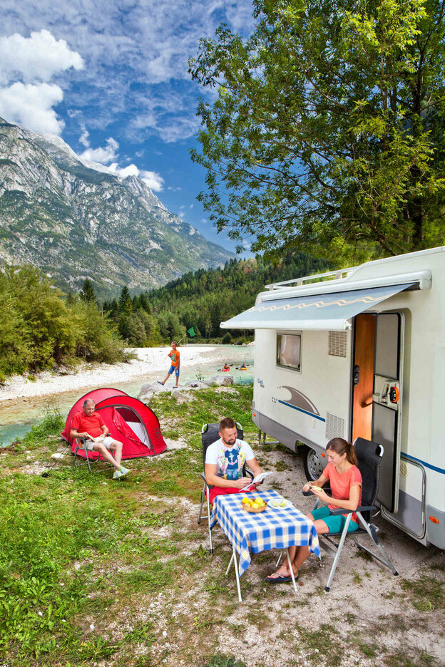 Eslovenia Camping en el río Soča | © Foto: Slovenia.info